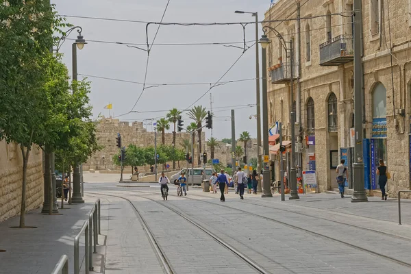 Jaffa street at the Western edge of the Jerusalem Old City — Stock Photo, Image