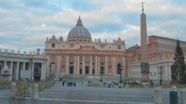 Vatikan 'daki Aziz Peter Meydanı
