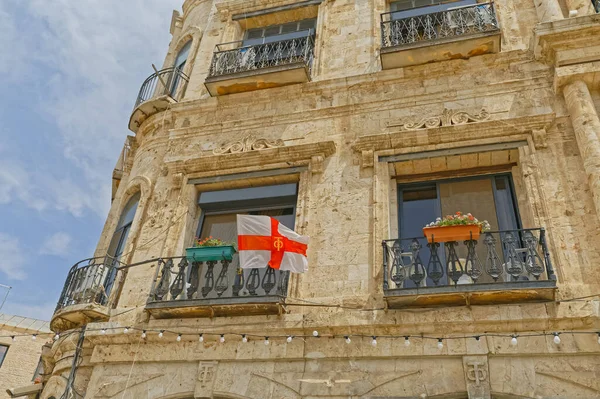 Building detail at the entrance to the Latin Patriarchate Street in Jerusalem — Stock Photo, Image