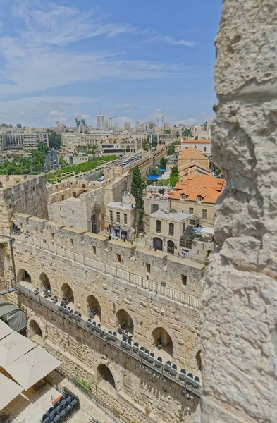 Pohled na Davidovu věž a nový Jeruzalém v pozadí — Stock fotografie