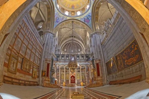 Cappella del Catholicon nella chiesa del Santo Sepolcro a Gerusalemme obiettivo fisheye — Foto Stock