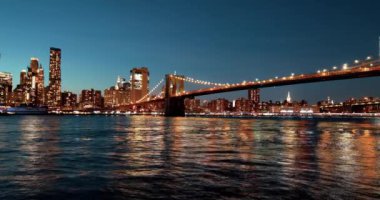 Günbatımında New York Manhattan panoramik zaman dilimi