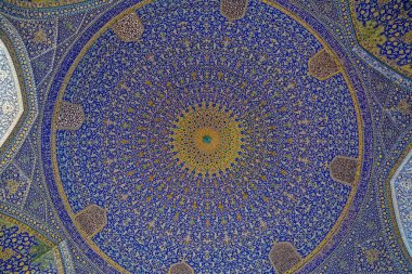 İsfahan Şah Camii tavanı