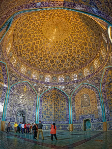 Sheikh Lotfollah Mosque interior — Stock Photo, Image