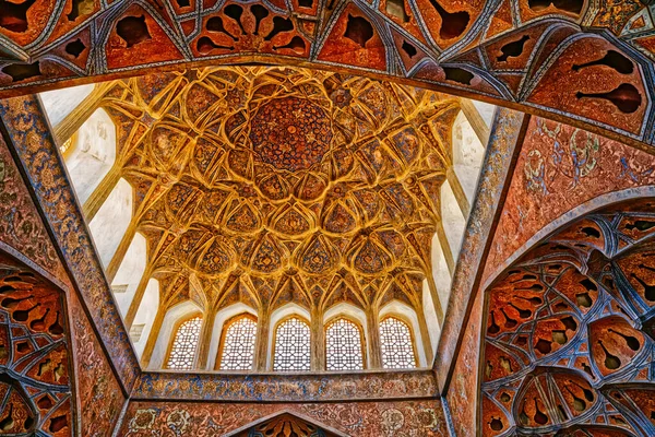 Ali Qapu Palace music hall ceiling — Stock Photo, Image