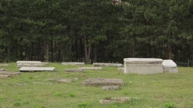 Priştine 'deki eski Yahudi mezarlığı