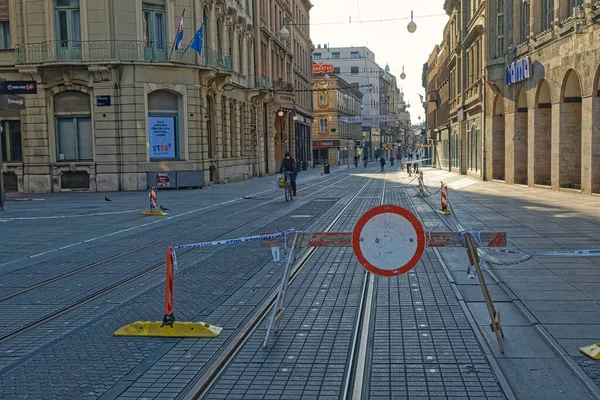 Zagreb Ilica gatan under karantän på grund av covid-19 pandemi — Stockfoto