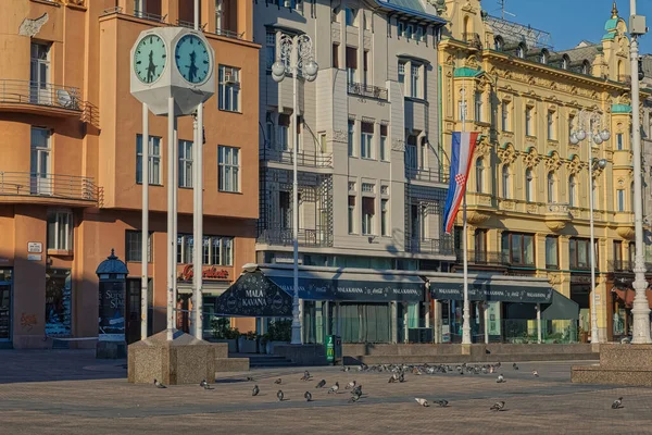 Zagreb tijdens quarantaine als gevolg van de covid-19 pandemie — Stockfoto