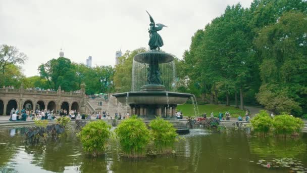 Fuente Bethesda en el Central Park, Nueva York — Vídeos de Stock