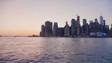 Günbatımında New York Manhattan manzarası