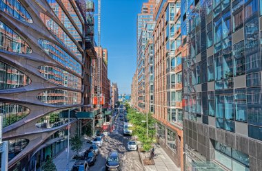 New York 'taki High Line' dan Zaha Hadid Binası manzarası