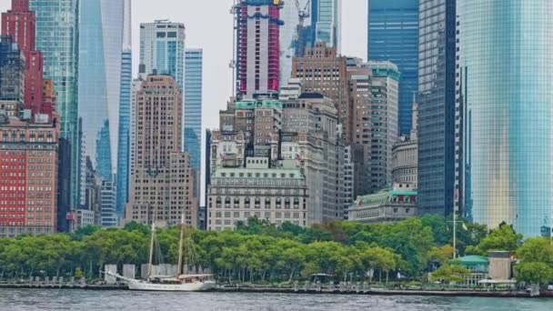 Manhattan Island från Staten Island Ferry, New York — Stockvideo