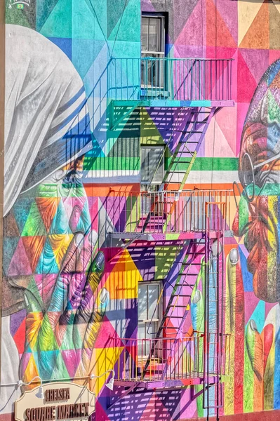 O Mural por Eduardo Kobra em Nova York — Fotografia de Stock