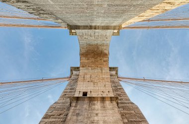 New York 'taki Brooklyn Köprüsü