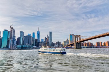 New York Manhattan ve Brooklyn Köprüsü