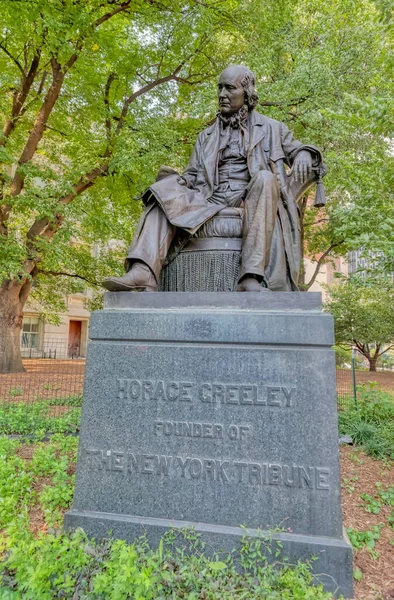 Escultura Horace Greeley en Nueva York — Foto de Stock