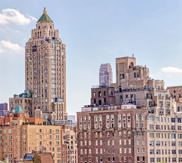 The Carlyle, A Rosewood Hotel vista para o edifício do Central Park, Nova Iorque — Fotografia de Stock