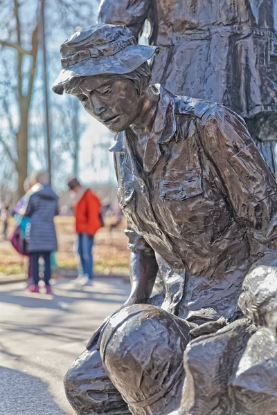 Vietnam Women Memorial Bronzestatue in Washington DC — Stockfoto