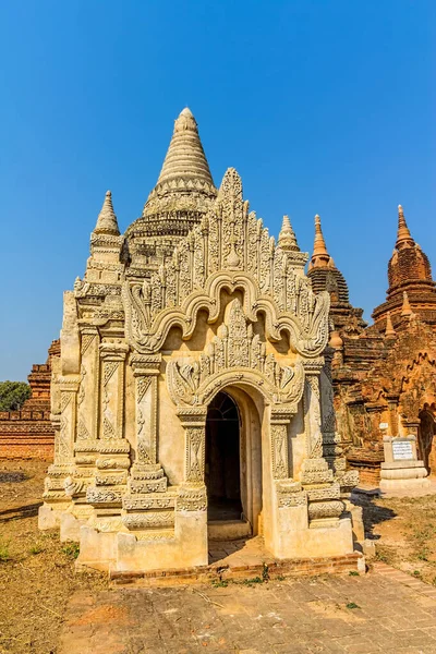 Bagan - pagode branco — Fotografia de Stock