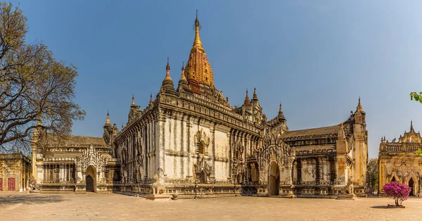 Templo de Ananda panorama — Fotografia de Stock