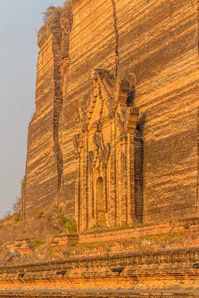 Mandalay - pagoda Mingun —  Fotos de Stock