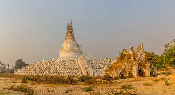 Mandalay - Mingun biała pagoda — Zdjęcie stockowe