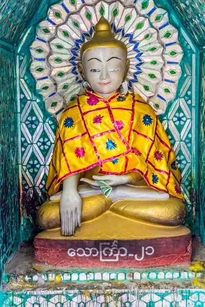 Small votive Buddha — Stock Photo, Image