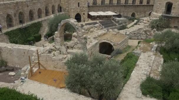 Вид на двор башни Давида в Иерусалиме — стоковое видео