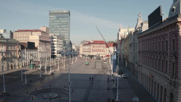 Загреб во время карантина из-за пандемии ковида-19 — стоковое видео