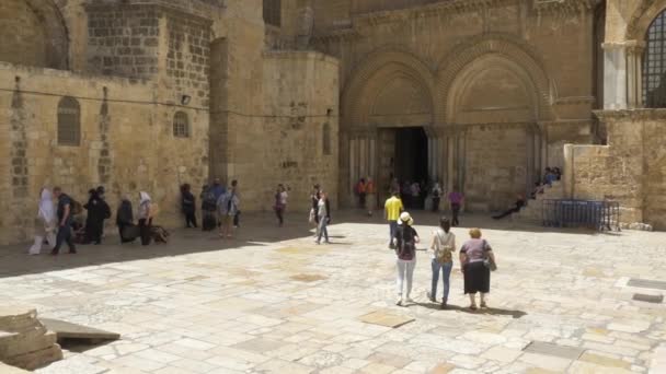 Church of the Holy Sepulchre entrance — Stock Video