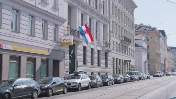 Detalle del edificio de la embajada croata en Viena Austria — Vídeo de stock