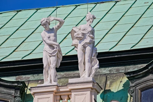 Estatuas de piedra del edificio del Belvedere Superior en Wien, Austria — Foto de Stock