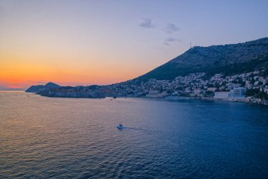Dubrovnik eski kasaba, günbatımı, insansız hava aracı.