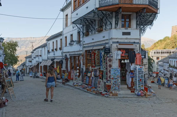 Gjirokaster mírová atmosféra UNESCO světové dědictví Albánie — Stock fotografie