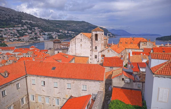 Dubrovnik oude stad kathedraal en Jezuïetenkerk — Stockfoto