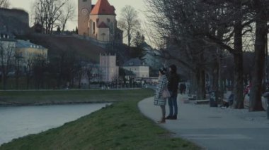 Mulln Avusturya Salzburg 'daki kilisede kış günü