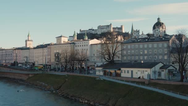 冬の間のザルツブルクホーエンザルツブルグ要塞｜オーストリア — ストック動画