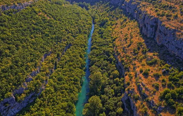 Letecký pohled na kaňon řeky Krka — Stock fotografie
