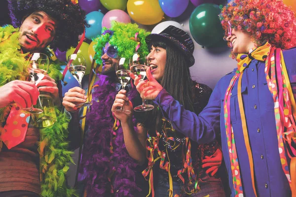 Happy People Drinking Champagne Celebrating Carnival New Year Party Club — 스톡 사진