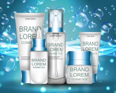 Kozmetik ayarlayın. Nemlendirici krem. Mavi bir arka plan üzerinde Su damlacıkları. Vücut ve yüz bakım gerçekçi sunumu.