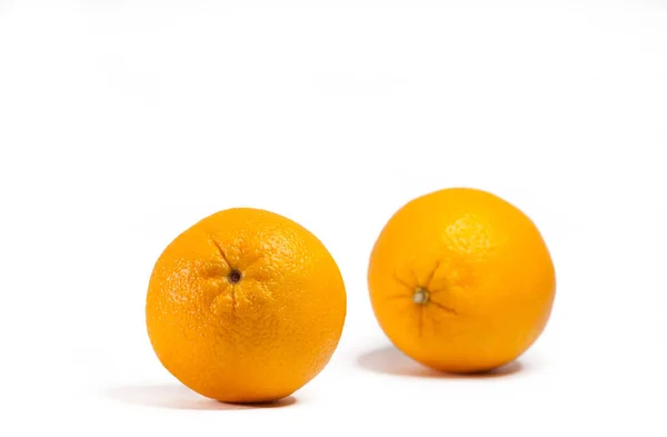 Naranjas Aisladas Sobre Fondo Blanco —  Fotos de Stock