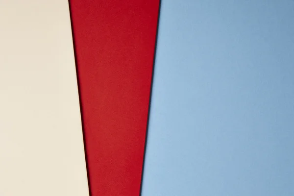 彩色的硬纸板背景米色红色蓝色基调。复制空间 — 图库照片