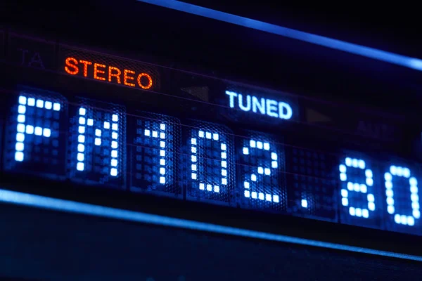 Affichage radio FM tuner. Station de fréquence numérique stéréo accordée . — Photo