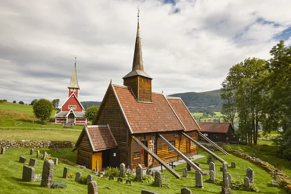 Igreja tradicional norwegian stave. O Rodven. Viagem Noruega. Touri... — Fotografia de Stock