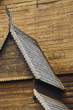 Lom Ortaçağ çıta kilise ayrıntı. Viking sembolü. Norveç turizm 