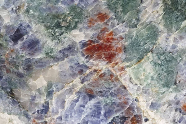 Mineralischer Hintergrund. Cordierit Stein Makro-Detail. geologie gemst — Stockfoto