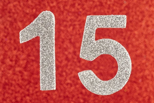 Nummer vijftien wit op een rode achtergrond. Verjaardag. — Stockfoto