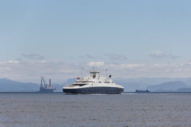 Petrol ve gaz deniz platformu ve cruise. Enerji endüstrisi. Petrol 