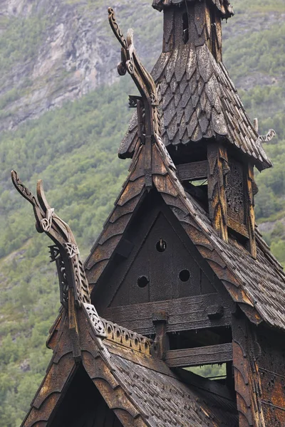 Tradicional norwegian stave detalhe da igreja. Borgund. Viagem Norwa — Fotografia de Stock