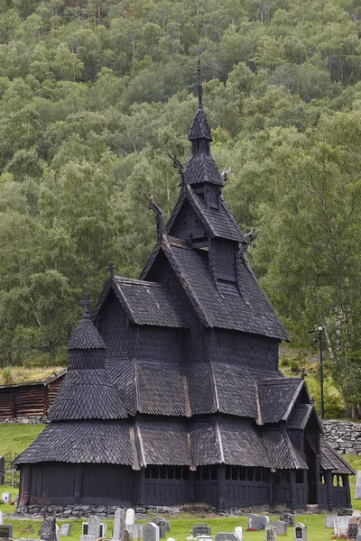 Tradiční norské Roubený kostel. Borgund. Cestovní Norsko. Prohlídka — Stock fotografie